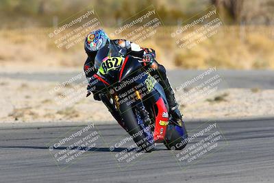 media/Jan-16-2022-CVMA (Sun) [[7f3d92989d]]/Race 3 Amateur Supersport Middleweight/